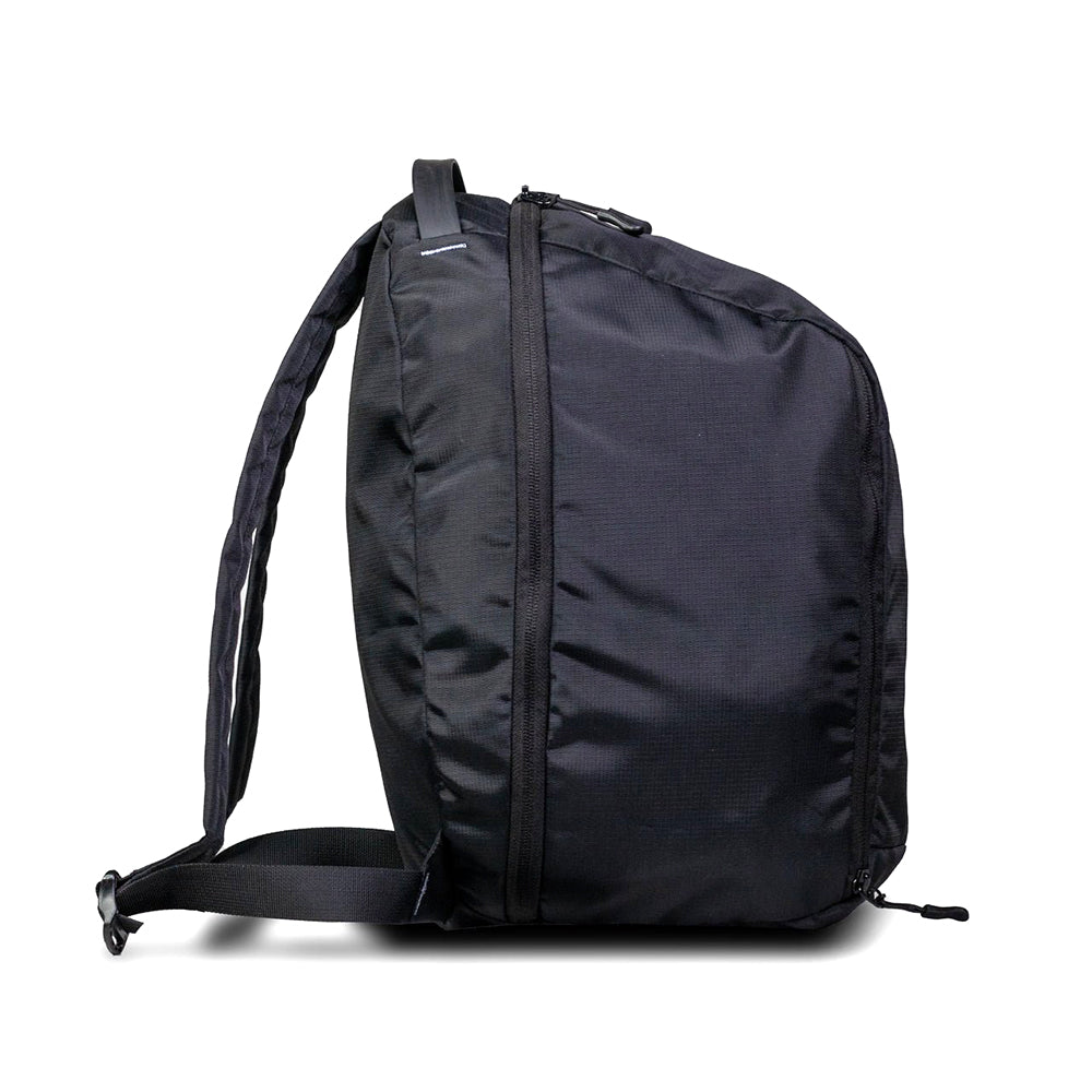 THE DISCOVERY HELMET BAG